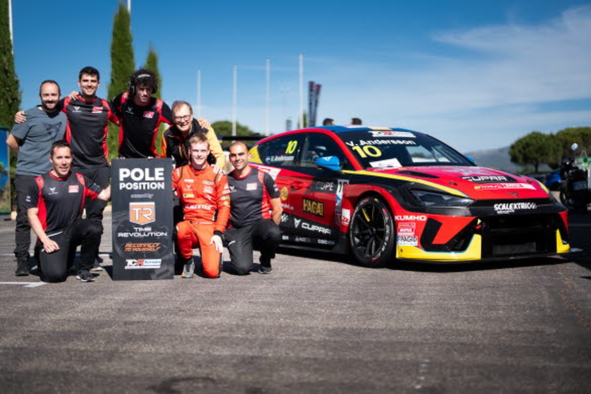 CUPRA León VZ TCR nr 10 på Paul Ricard