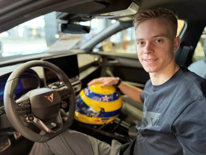 Viktor Andersson presenteras som CUPRA-förare i TCR Europe 2026